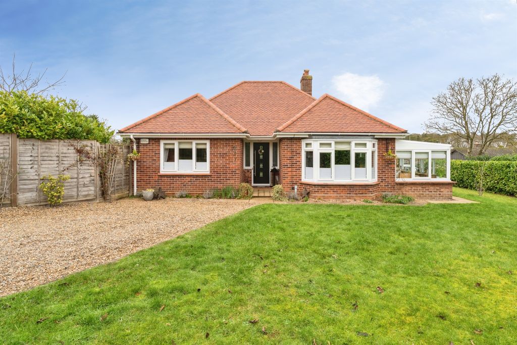 Property photo 2 of 26