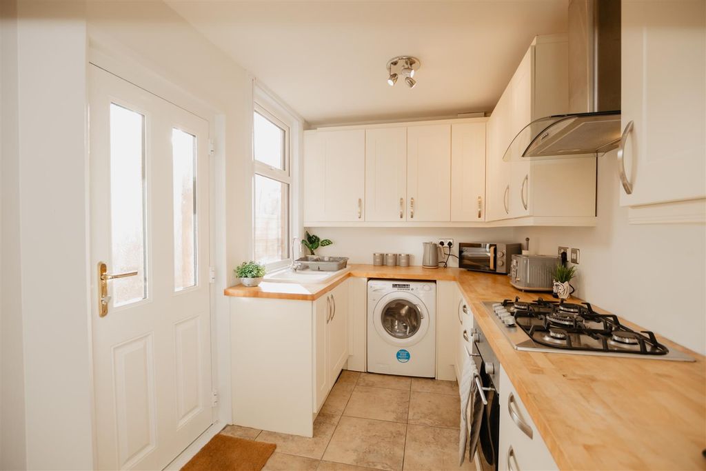 Property photo 3 of 26 9 Haydn-161.Jpg
