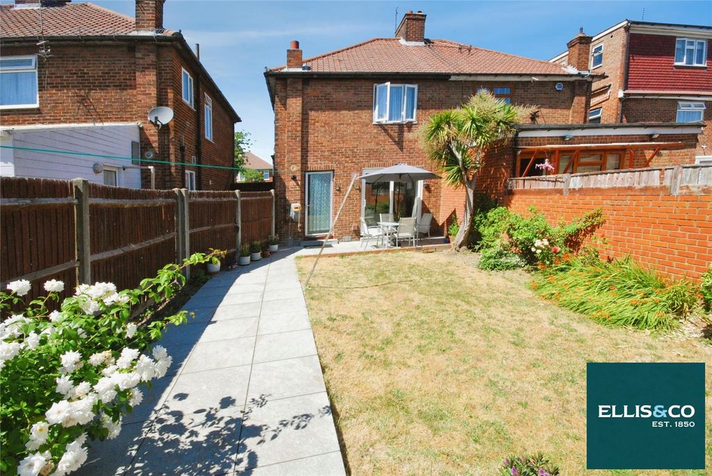 Property photo 3 of 13 Picture No. 11
