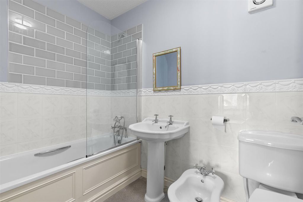 Additional image 6 of 2 bed flat for saleThe Grove, Ilkley LS29