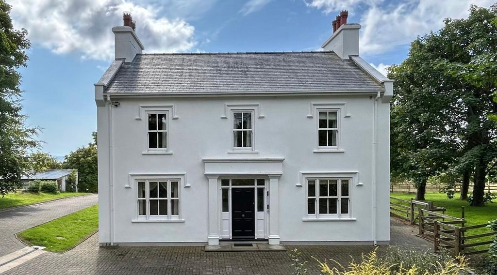 Property photo 1 of 33
