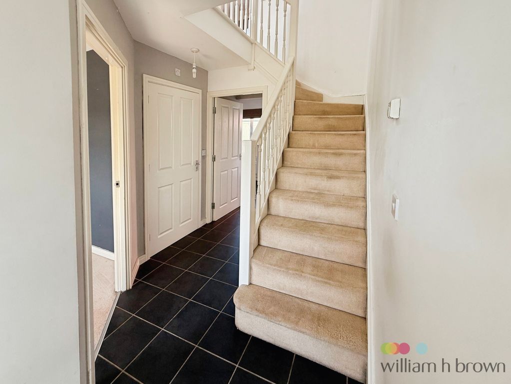 Property photo 2 of 14 Entrance Hall