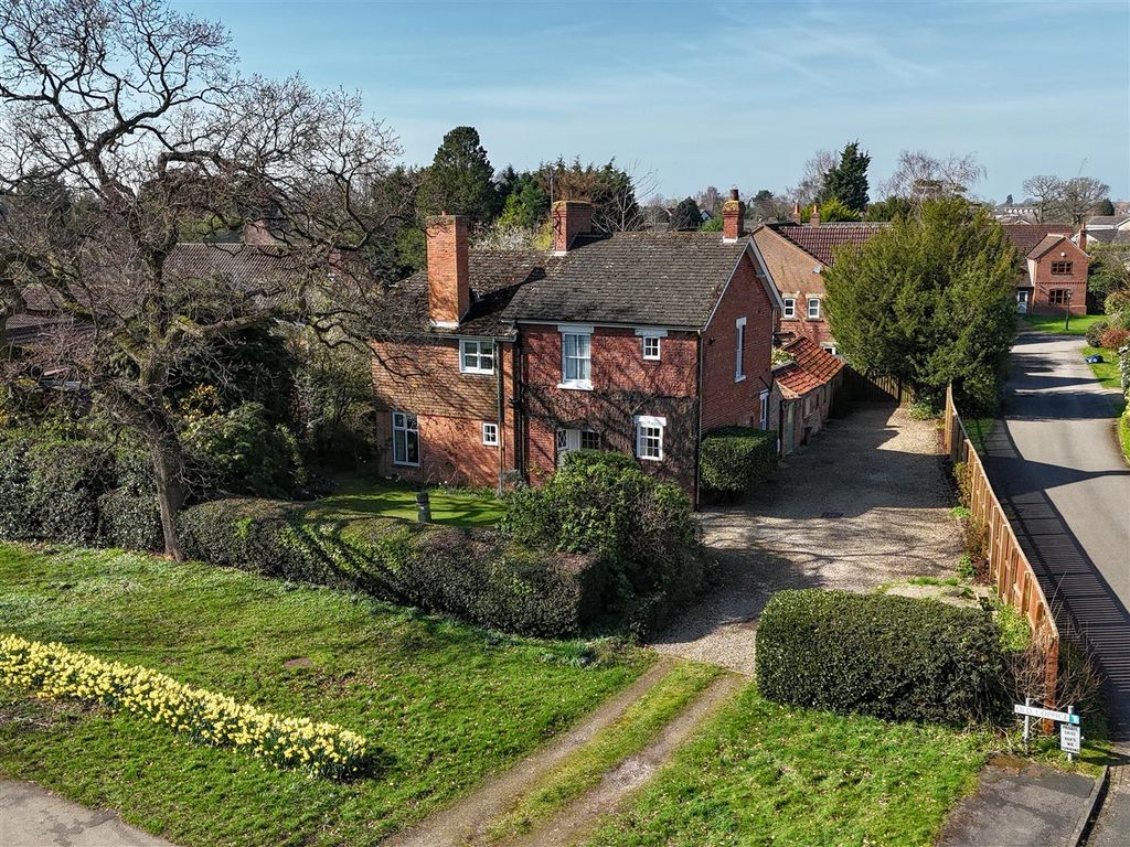 Property photo 1 of 28 External