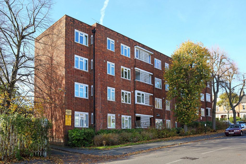 Property photo 3 of 10