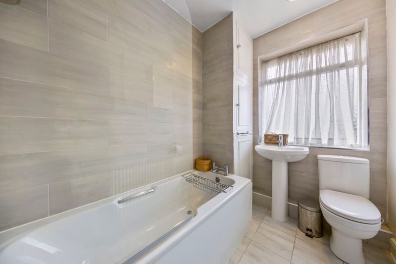 Property photo 3 of 14 Bathroom