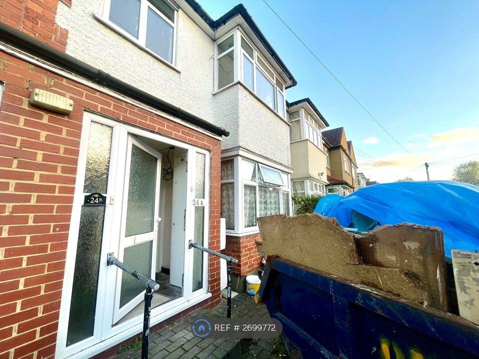 Property photo 2 of 8 Entrance - First Floor