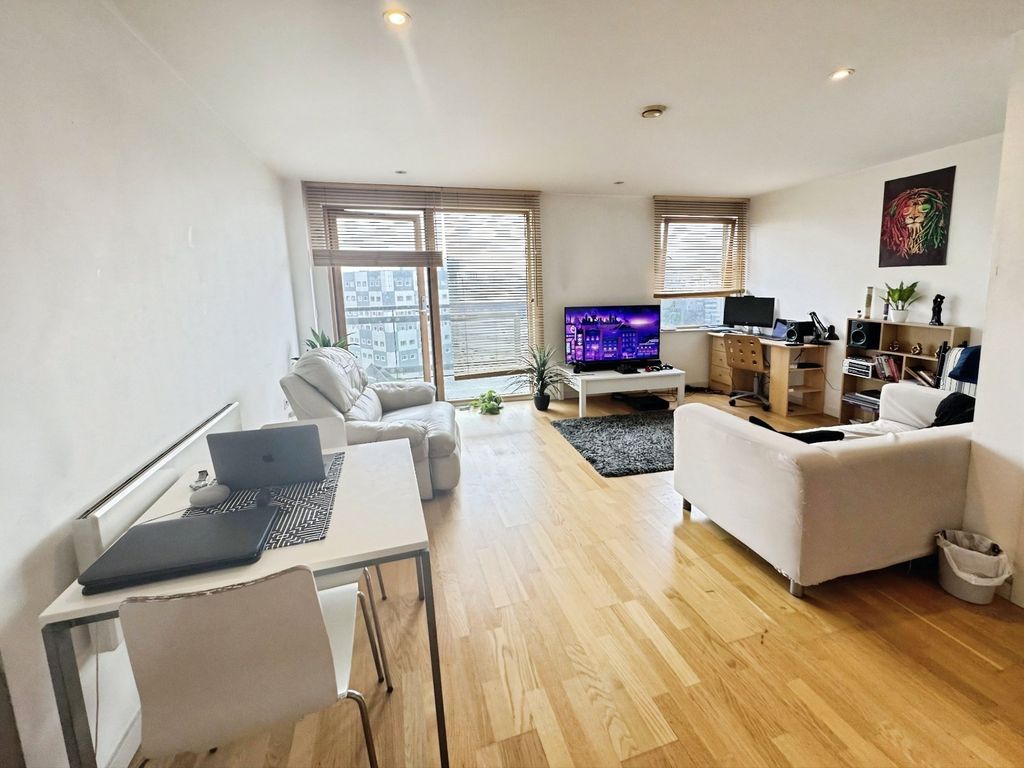 Property photo 2 of 11 Picture No. 09