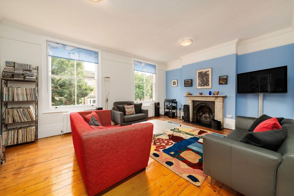 Property photo 3 of 11