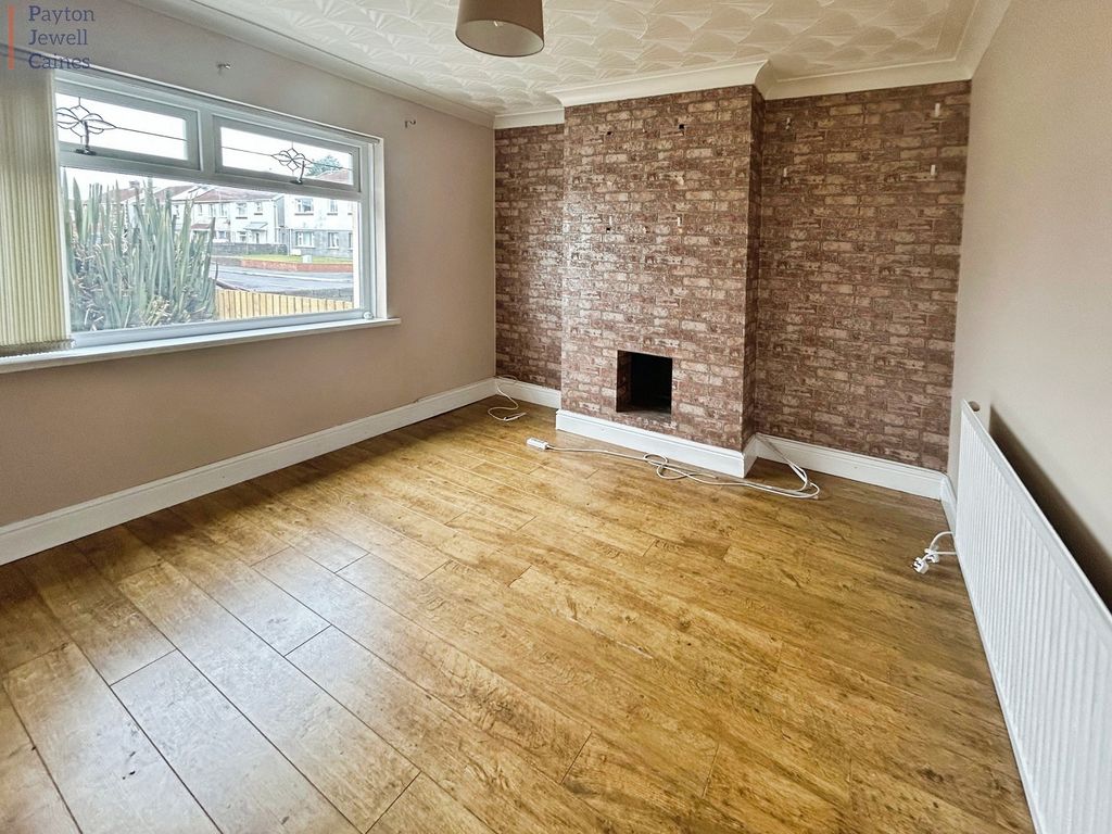 Property photo 2 of 11 Not Specified