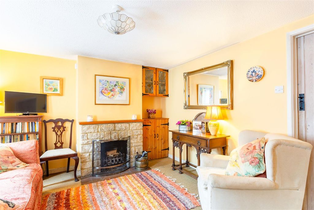 Property photo 2 of 13 Living Room2.Jpg