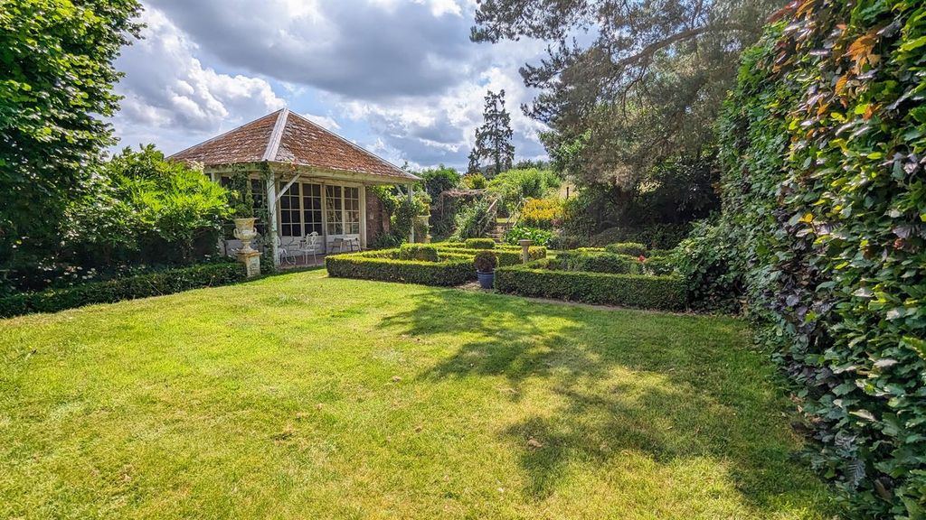 Property photo 3 of 12 Photo 3