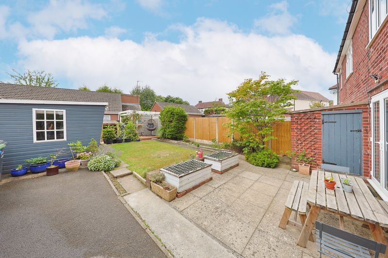 Property photo 2 of 26 Garden