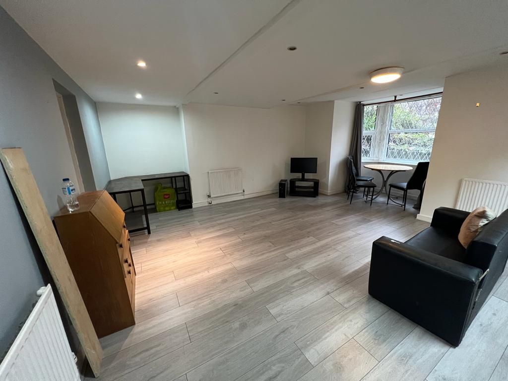 Property photo 2 of 4