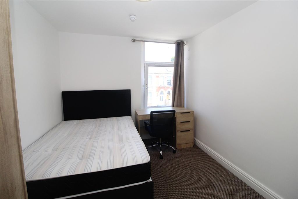Property photo 2 of 17 1Dxljpapmecfpqirvs1U0G.Jpg