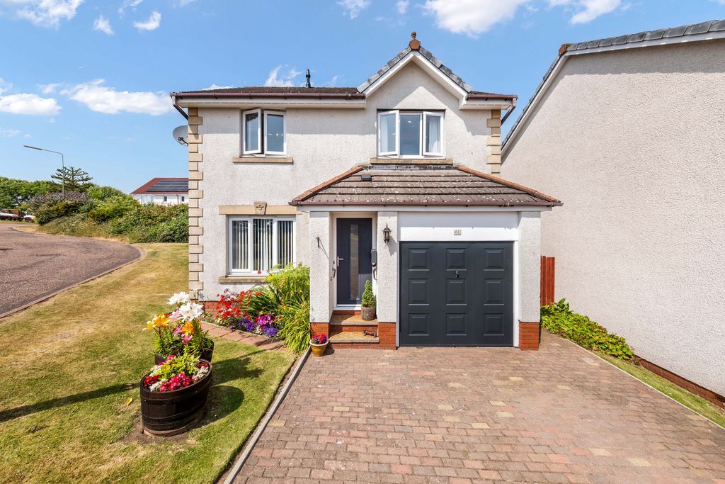 Property photo 1 of 33