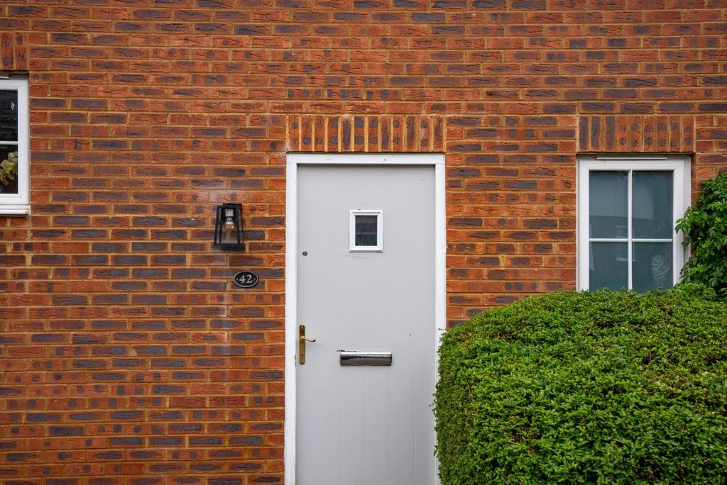 Property photo 3 of 21