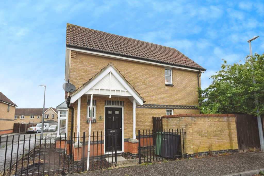 Property photo 1 of 18
