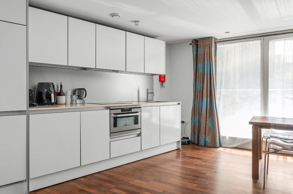 Property photo 3 of 14 Open Plan Living