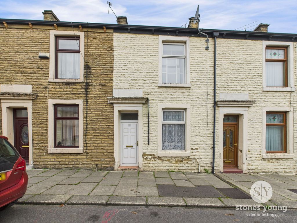 Property photo 1 of 9