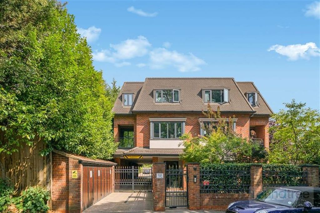 Property photo 1 of 13 (Main)