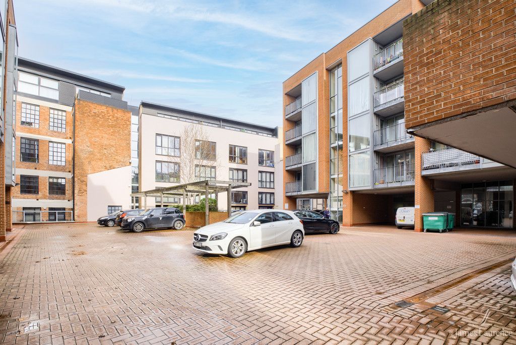 Property photo 2 of 13 Img_5329_17_Original