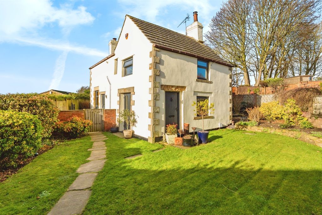 Property photo 1 of 25