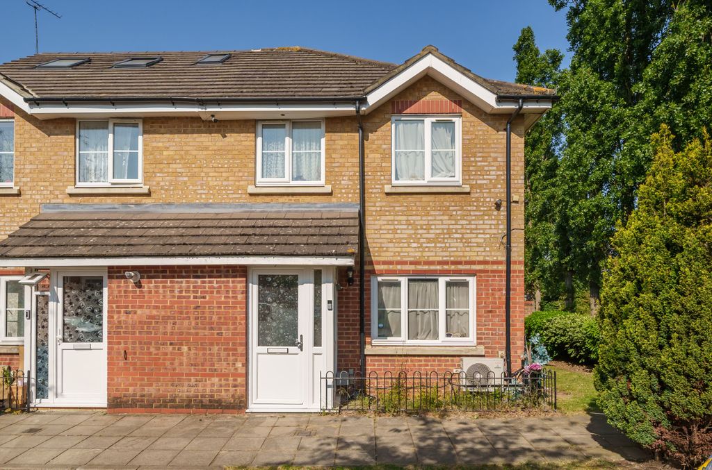 Property photo 1 of 8