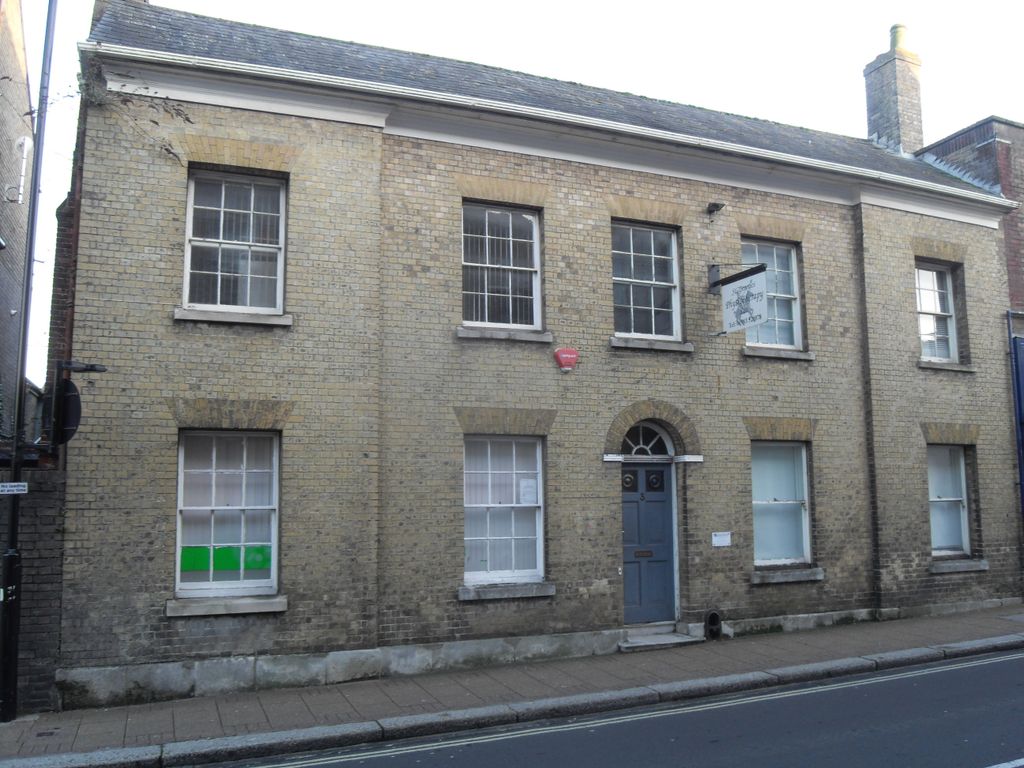 Property photo 1 of 1