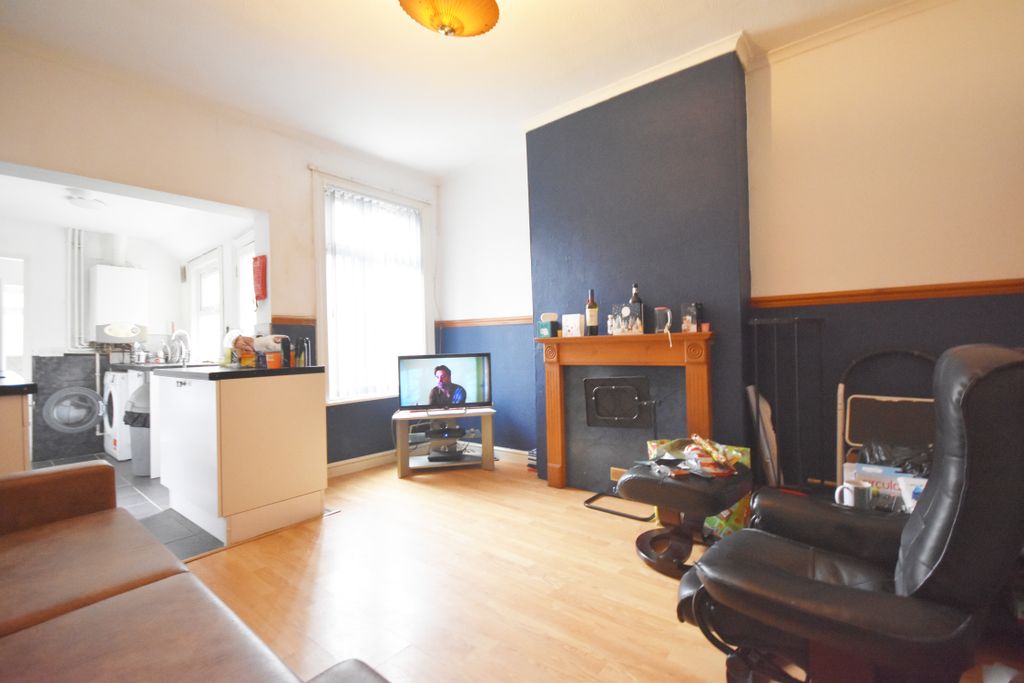 Property photo 2 of 4