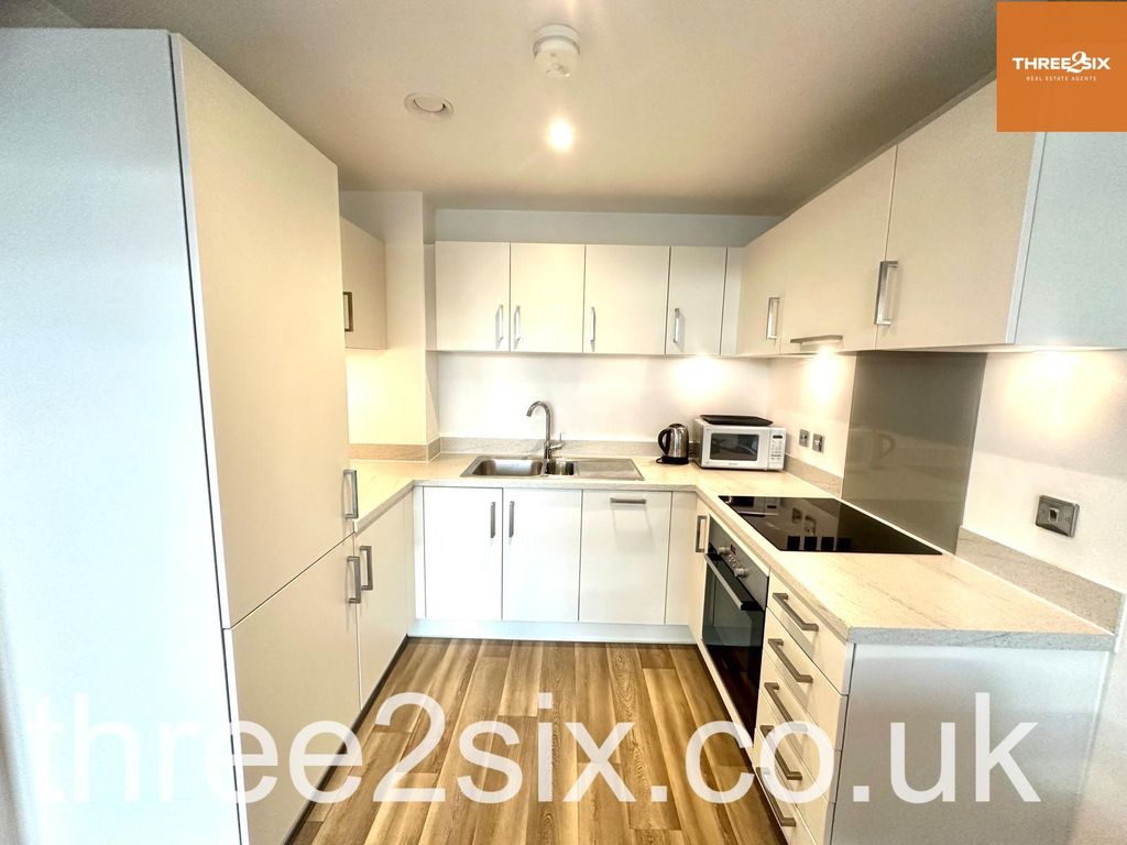 Property photo 2 of 10 Kitchebn