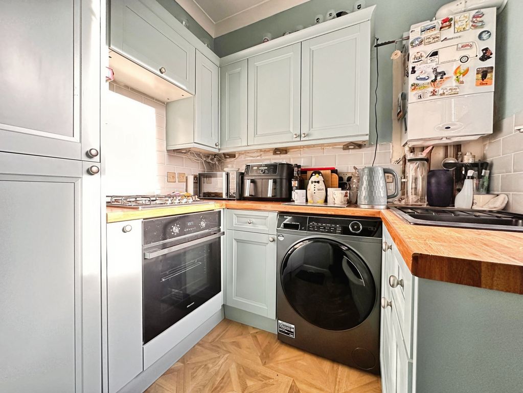 Property photo 3 of 21 17F47906-Img_6291