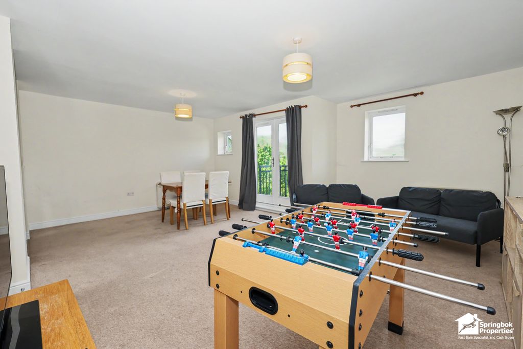 Property photo 2 of 18 Image 1