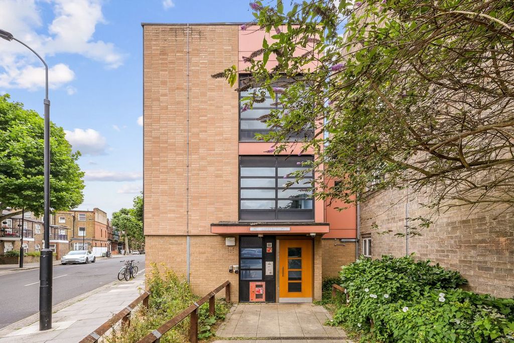 Property photo 1 of 1