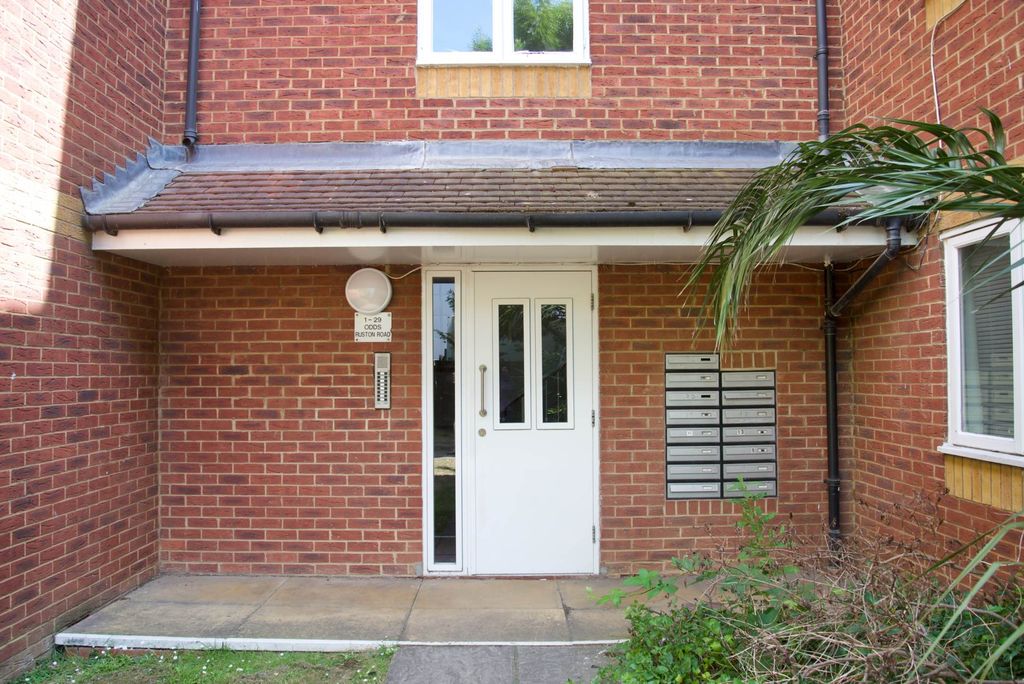 Property photo 2 of 11
