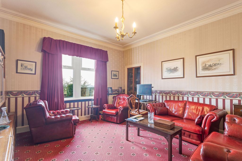 Property photo 2 of 26 58 Redhouse Road 04