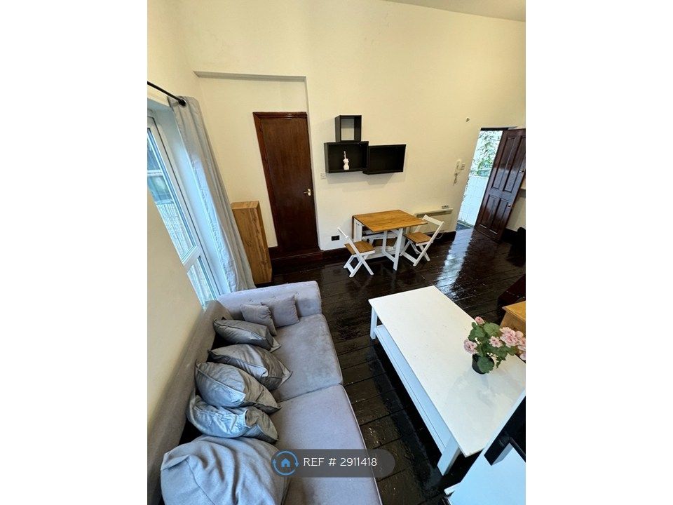 Property photo 1 of 19 Living Area