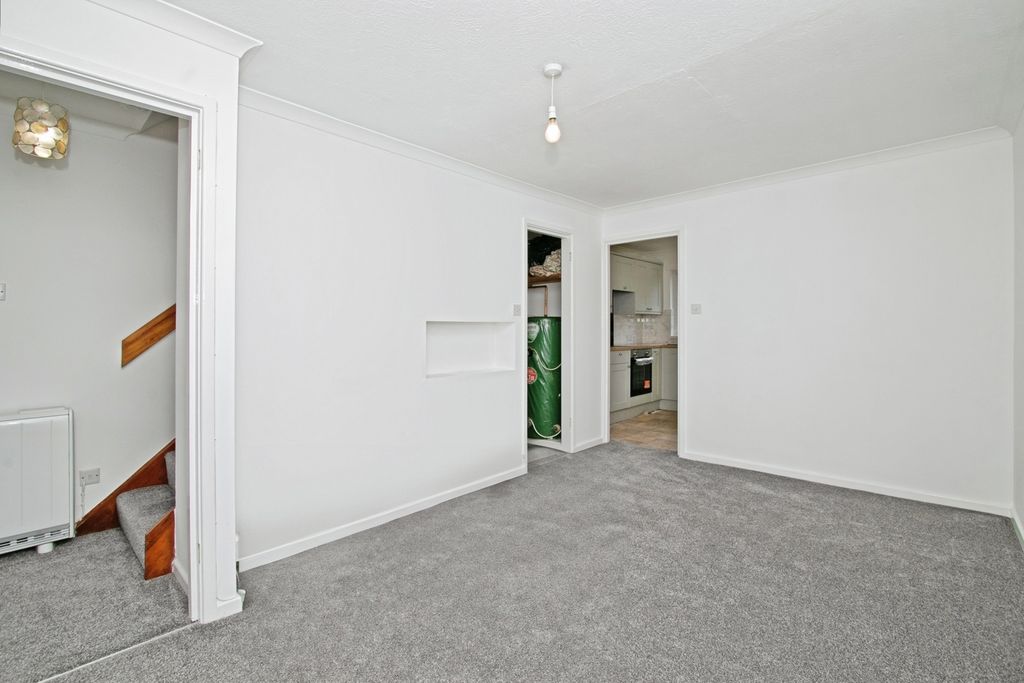 Property photo 2 of 17 Photo