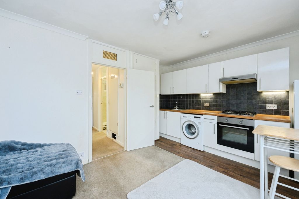 Property photo 2 of 17 Pbox-Img.Jpg