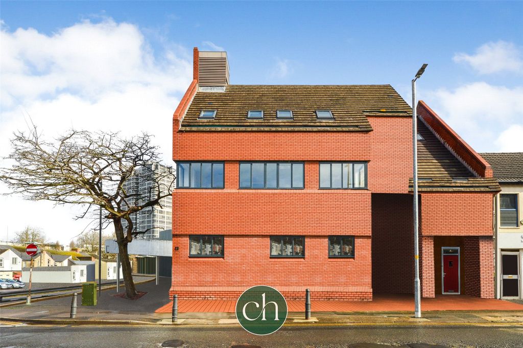 Property photo 1 of 5 Picture No. 06