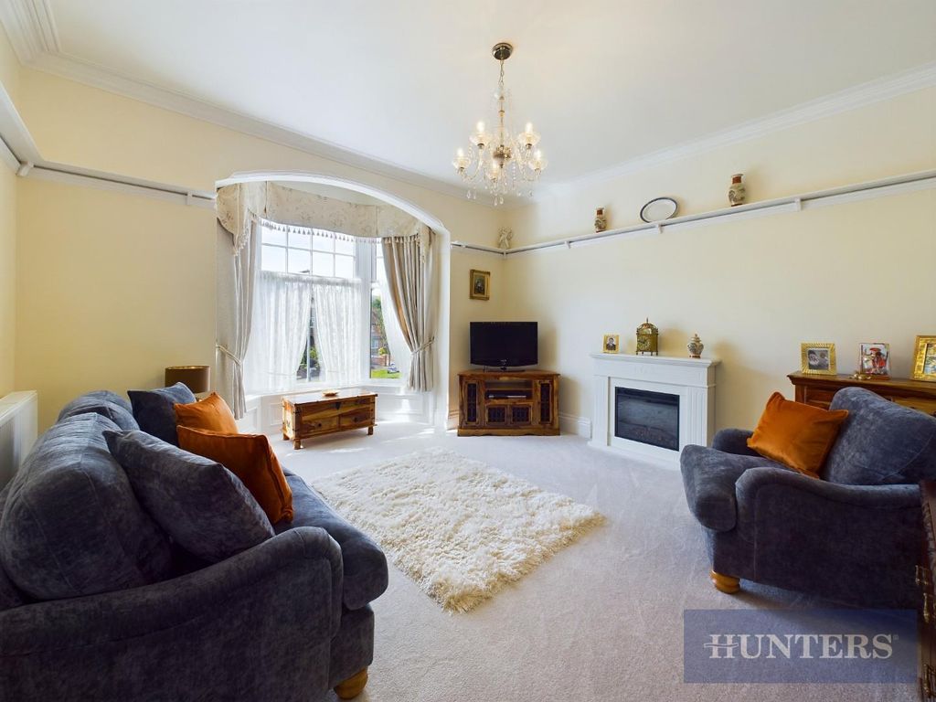 Property photo 2 of 16 Cam03407G0-Pr0335-Still001.Jpg