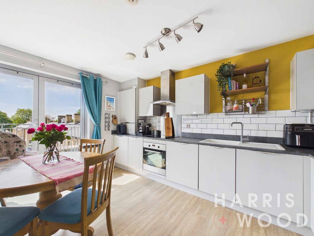 Property photo 3 of 17 5104123