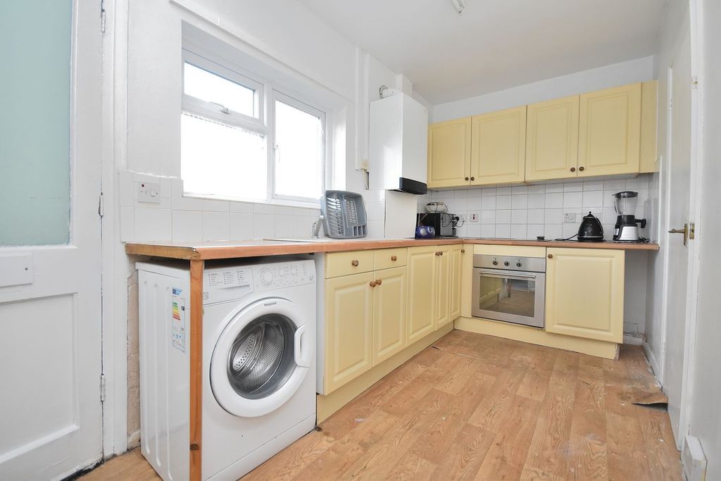 Additional image 2 of 3 bed semi-detached house for saleQueen Eleanor Terrace, Northampton NN4
