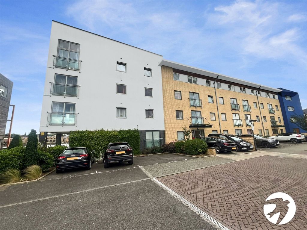 Property photo 1 of 12 Picture No. 15