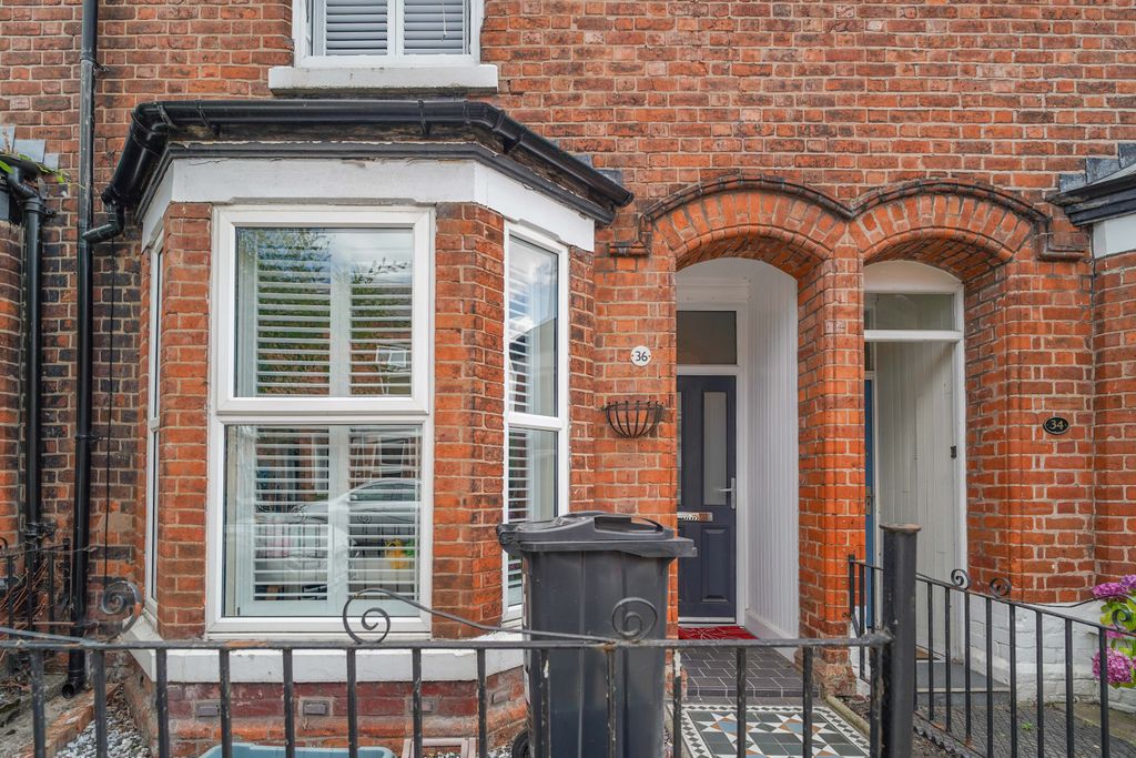 Property photo 1 of 16