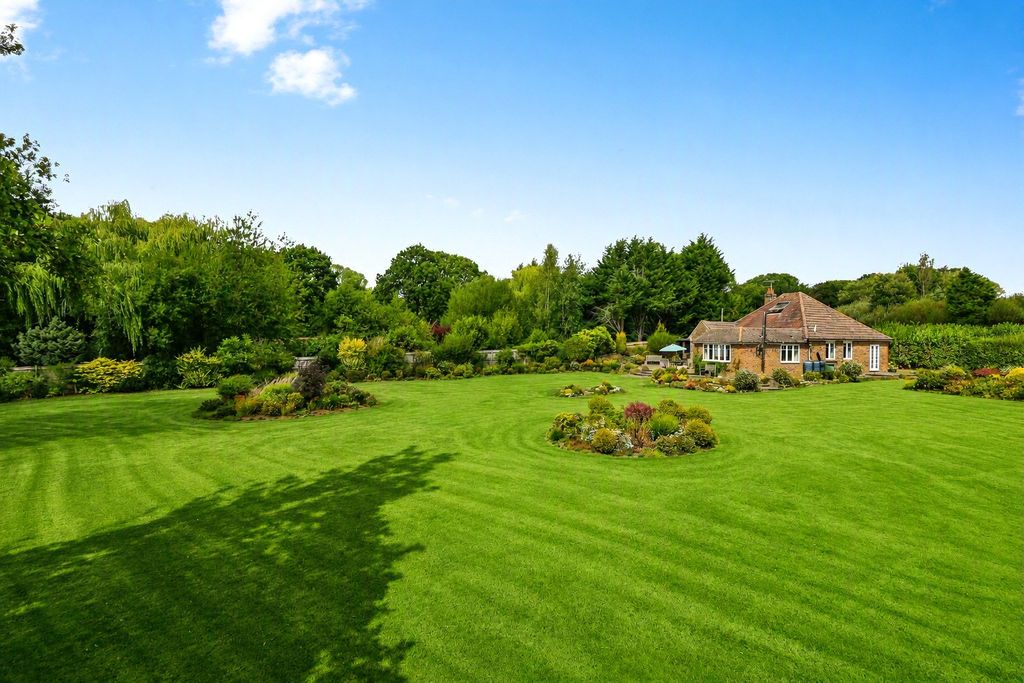 Property photo 1 of 23 Picture No. 28