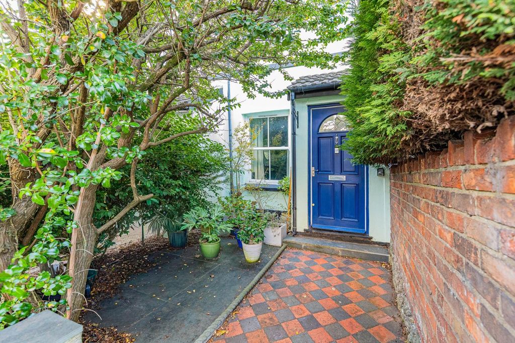 Property photo 1 of 13 85-2.Jpg
