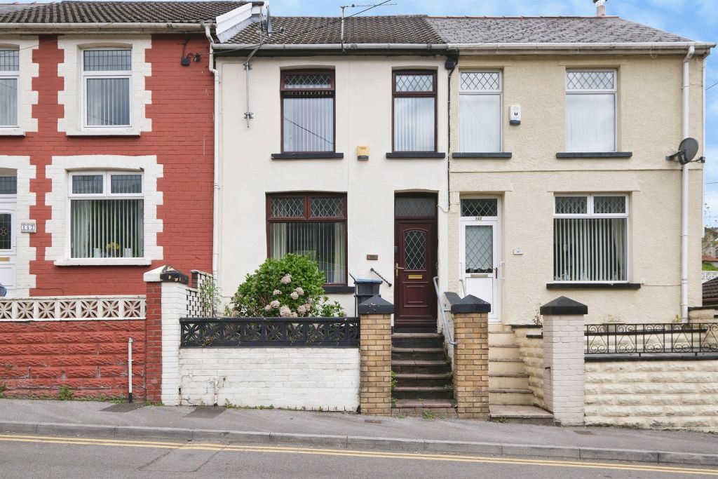 Property photo 1 of 18