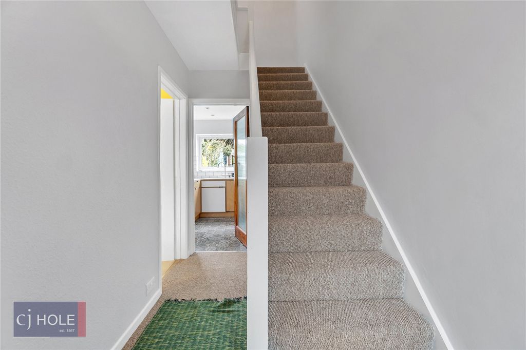 Property photo 2 of 19 Picture No. 33