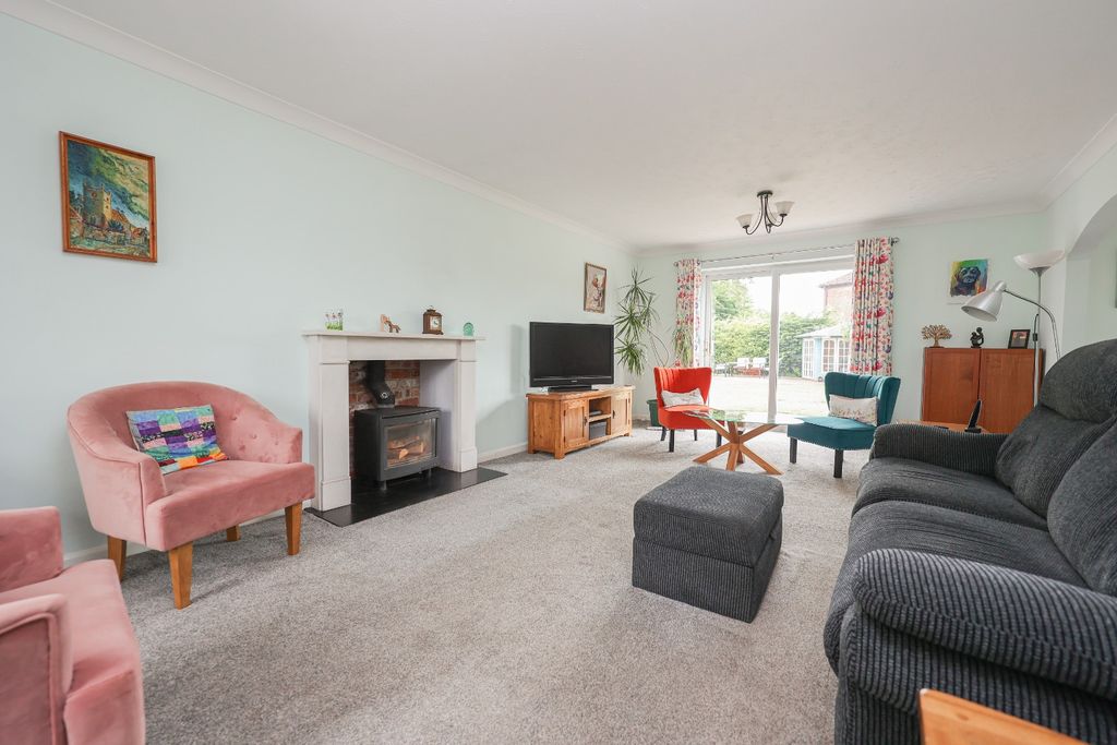 Property photo 2 of 39 5002602