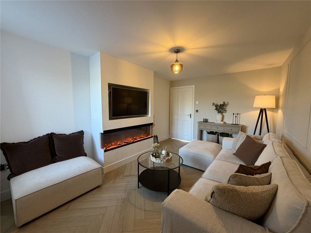 Property photo 2 of 18 Picture No. 19